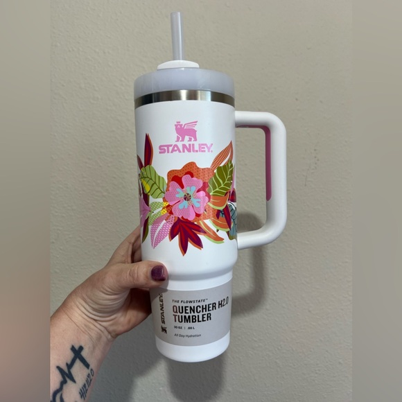 Stanley 30 oz. Quencher H2.0 FlowState Tumbler – Mother's Day Collection “White” - Picture 6 of 9